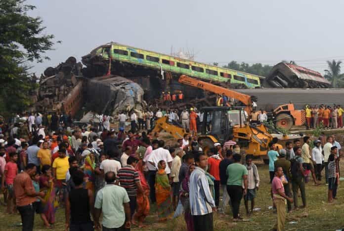 2023-06-03T023631Z_1652326124_RC2EB1AB4FRY_RTRMADP_5_INDIA-CRASH-RAIL-1024x688
