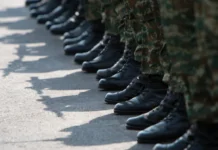 Στρατιωτική θητεία: Πρώτα ο στρατός, μετά το πανεπιστήμιο για τους 18χρονους
