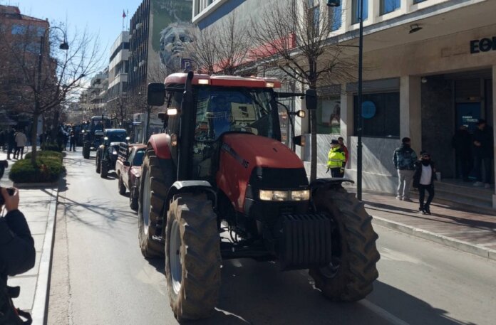 kentrikh plateia trakter