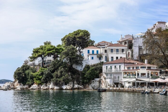 SPORADES