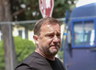 Δίκη για τα Τέμπη: Ενταση με τον Νίκο Πλακιά – «Αυτούς εδώ ήρθατε να υπερασπιστείτε;»