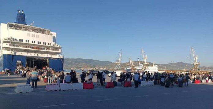VOLOS BOLOS PLOIO SPORADES (Copy)