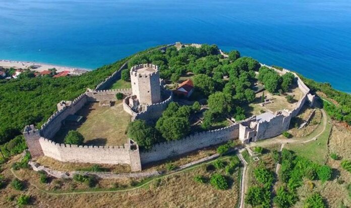 kastro platamvnas