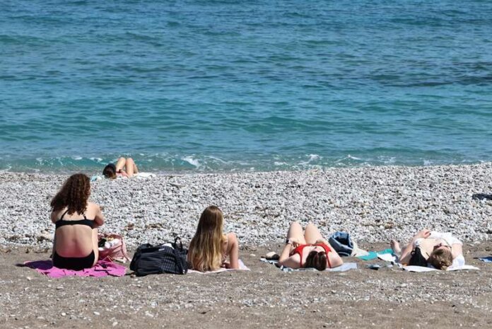 DIAKOPES PARALIA THALASSA (Copy)