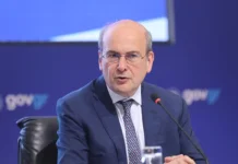 Ο Κώστας Χατζηδάκης έρχεται στη Λάρισα