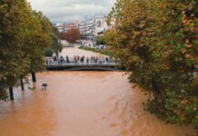 Τρία χρόνια από τη μέρα που πνίγηκαν τα Τρίκαλα. Τα συγκλονιστικά Video και εικόνες