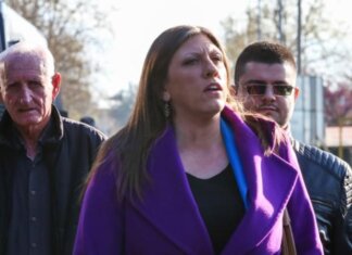 Τέμπη: Η “εκδίκηση” των συγγενών των μηχανοδηγών- Γιατί απαιτούν συγνώμη από τους άλλους συγγενείς και την Κωνσταντοπούλου
