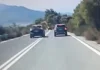 Πεντέλη: Συγκλονιστικό βίντεο από οδηγό να κάνει διπλή προσπέραση πάνω σε στροφή στο βουνό